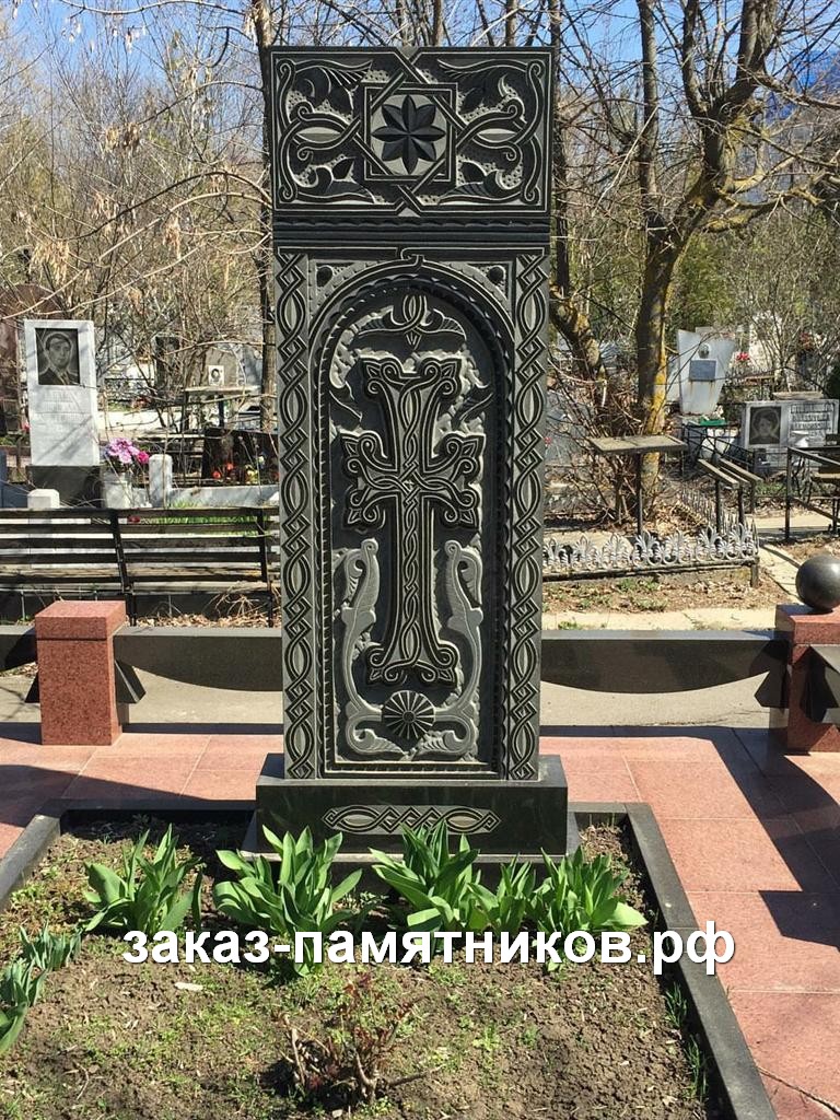 Армянский мемориальный комплекс хачкар фото